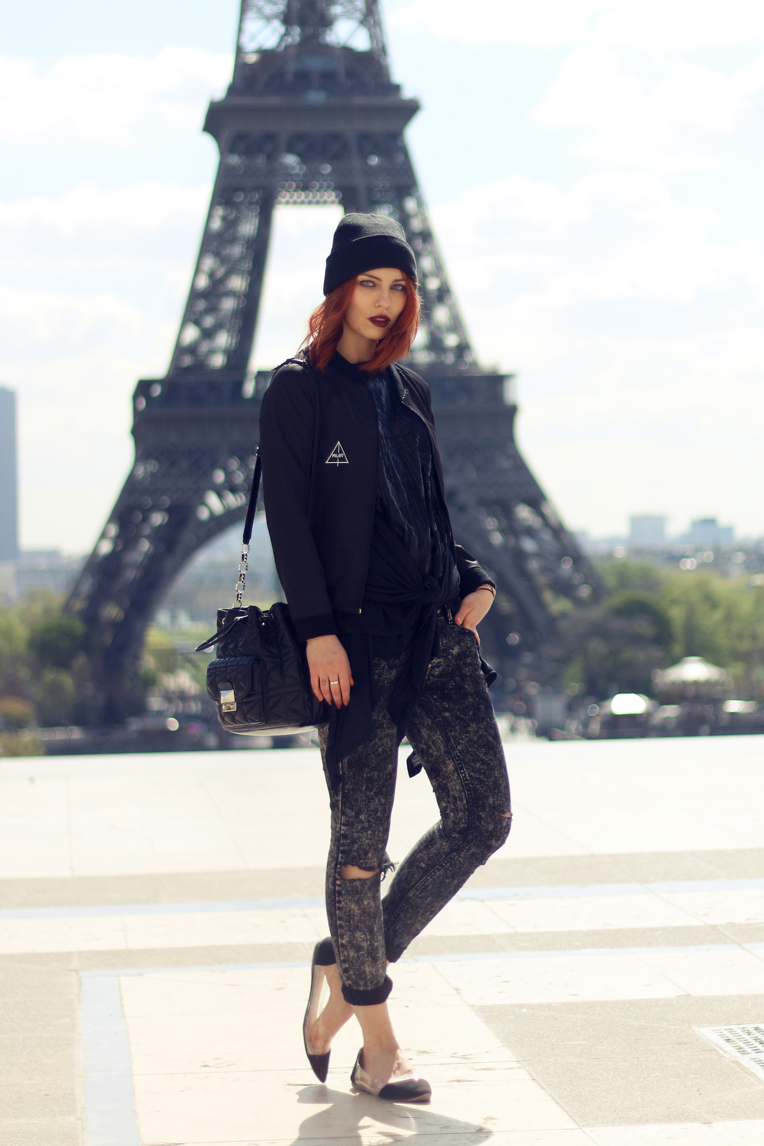 Masha_Sedgwick_Casual_Paris_black_outfit