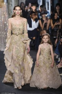 3602BFF200000578-3678268-Stunning_Elie_Saab_showed_its_latest_collection_at_Paris_Haute_C-a-153_1467872970402